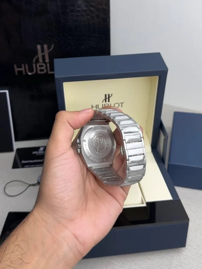 Hublot Diamond Cut Skeleton Blue