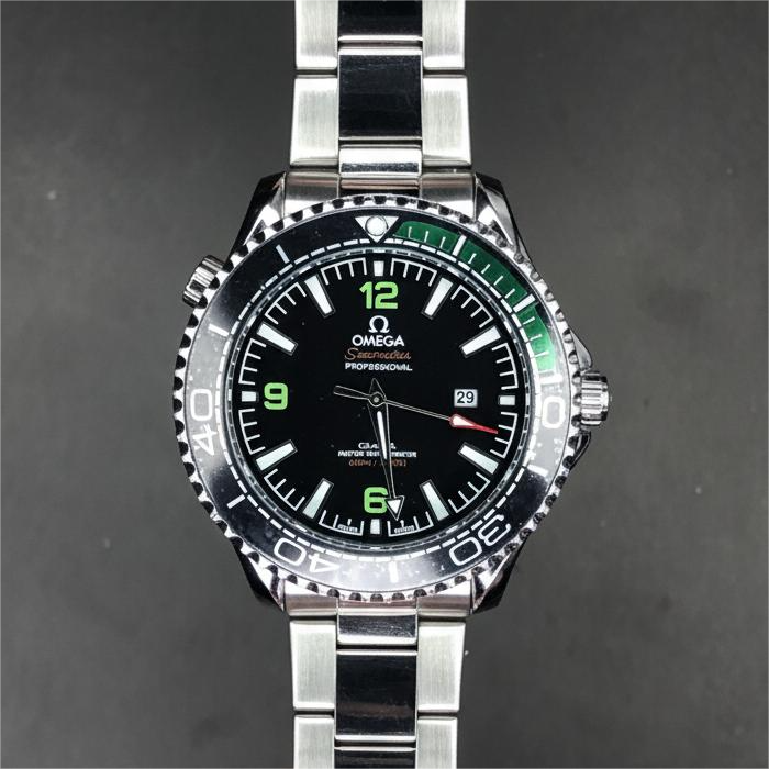 Omega Seamaster Black Green Dial with Rotating Bezel