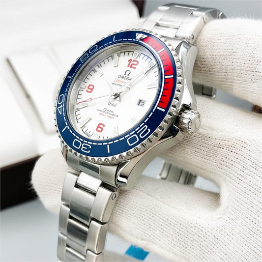 Omega Seamaster White Dial with Rotating Bezel