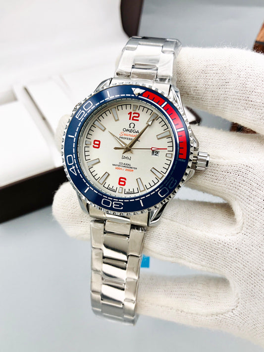 Omega Seamaster White Dial with Rotating Bezel